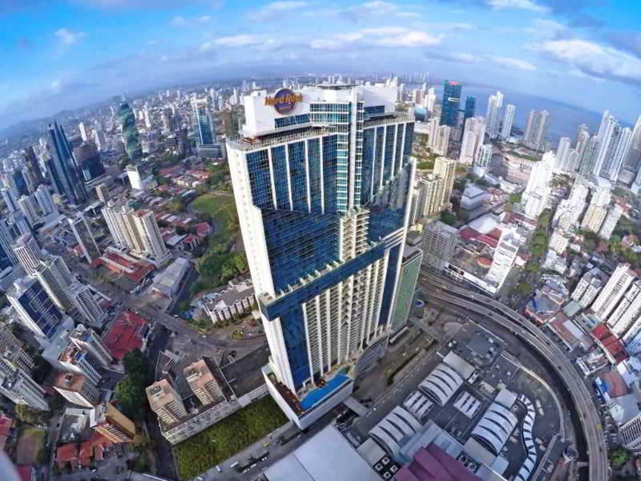 Megapolis Hotel Panama Ngoại thất bức ảnh Aerial view of the building