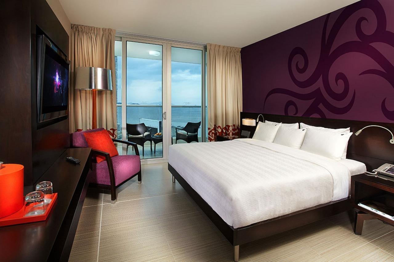 Megapolis Hotel Panama Ngoại thất bức ảnh A room at the Hard Rock Hotel