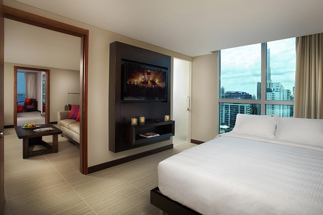 Megapolis Hotel Panama Ngoại thất bức ảnh Suite at the JW Marriott Hotel Bangkok