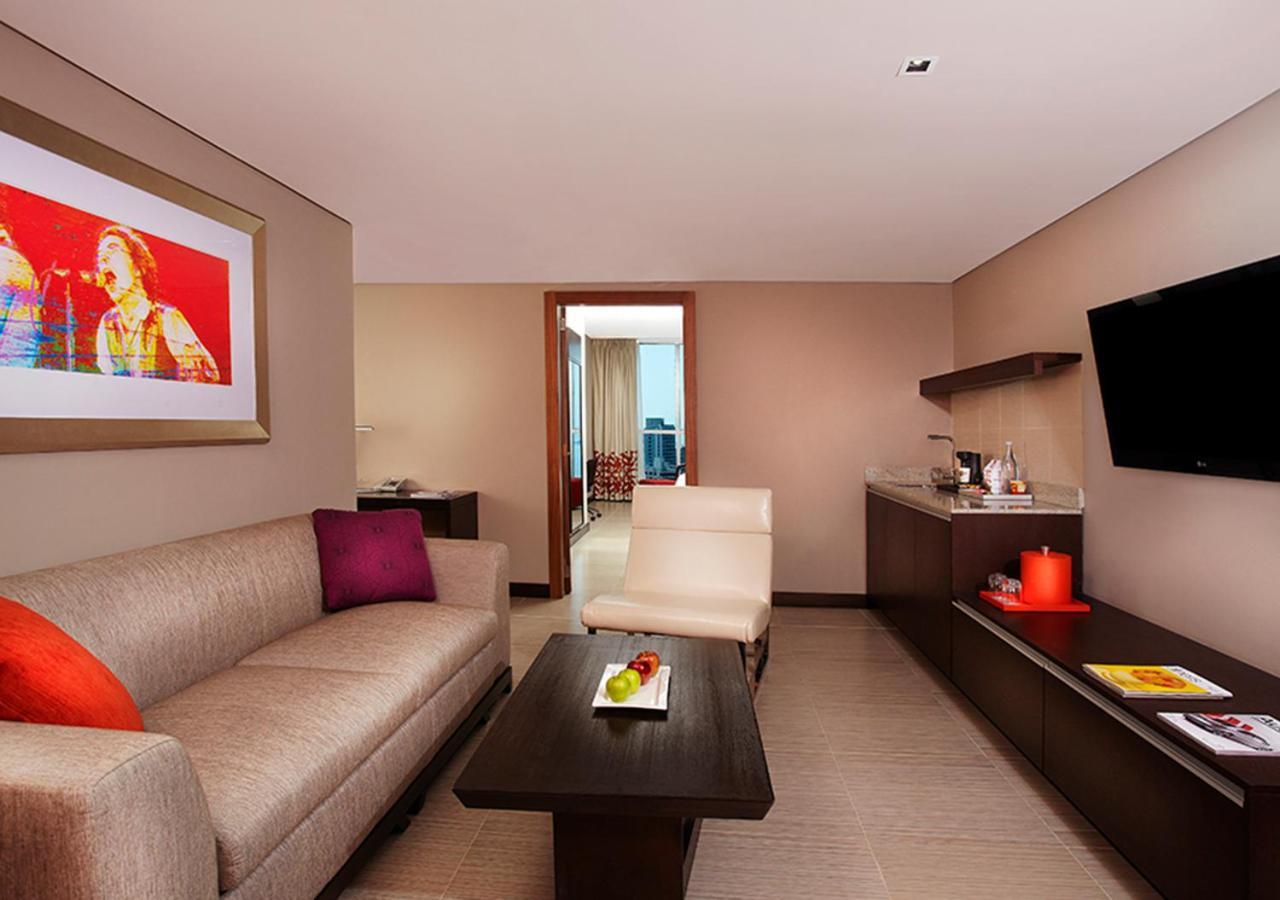 Megapolis Hotel Panama Ngoại thất bức ảnh Living room
