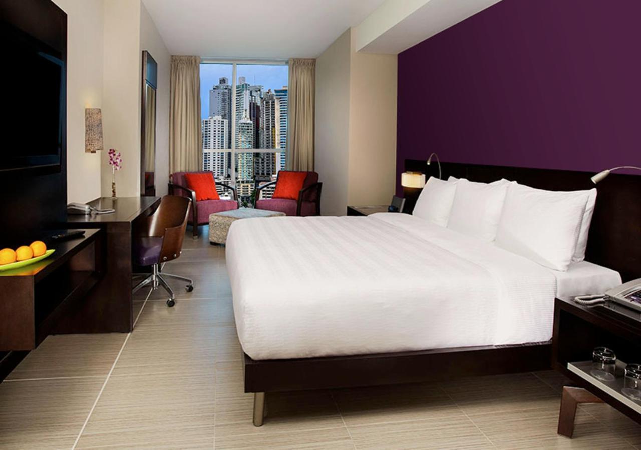 Megapolis Hotel Panama Ngoại thất bức ảnh A room at the hotel
