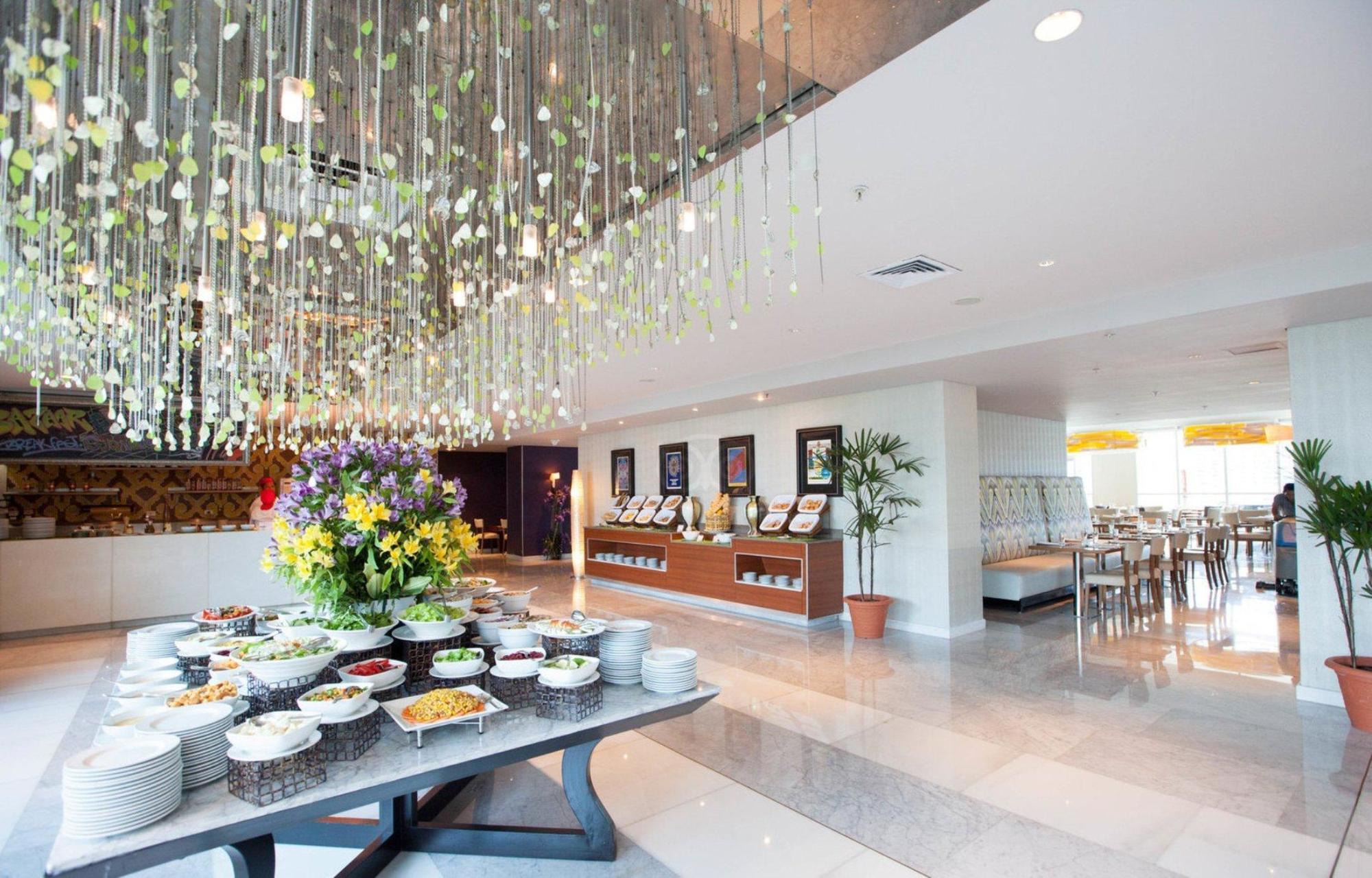 Megapolis Hotel Panama Ngoại thất bức ảnh The interior of the lounge